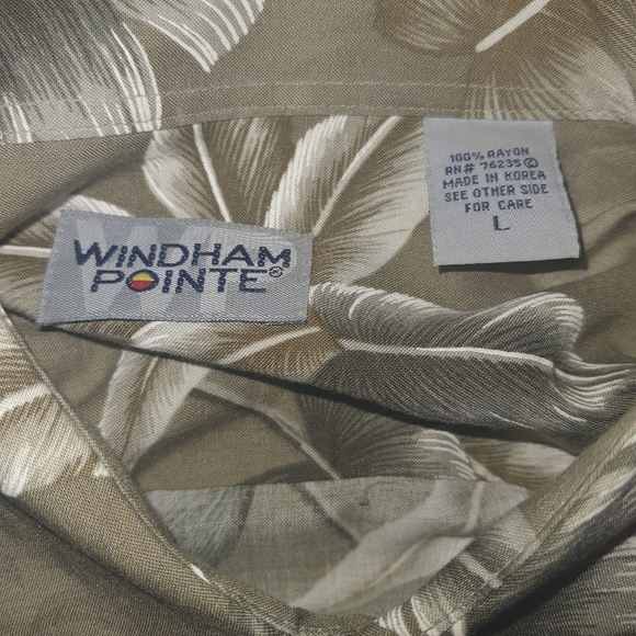 Wyndham Pointe Men's Short Sleeve Floral Leaf Beach Shirt Large Brown Rayon - Picture 4 of 8